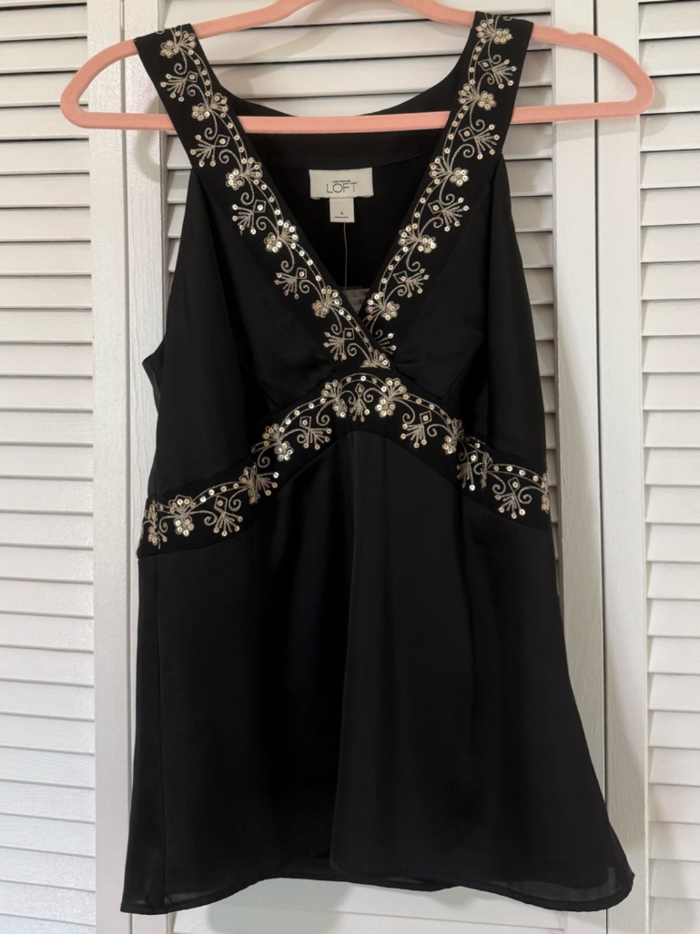 Vintage Y2K LOFT Black Sleeveless Gold Embellished V-Neck Blouse